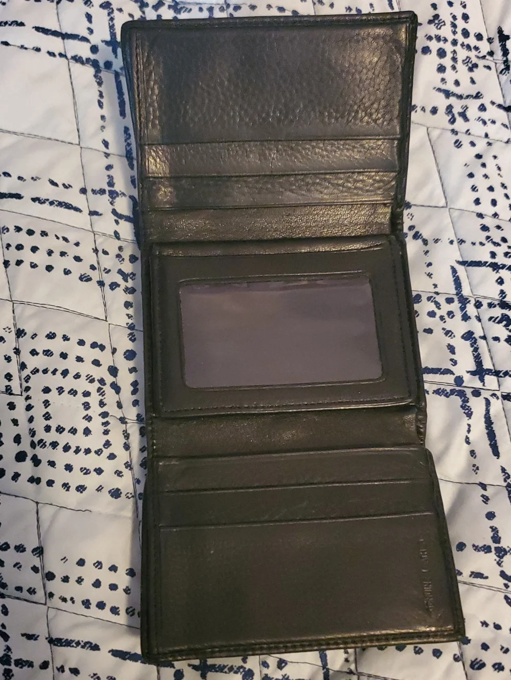 Vintage Black Leather Slim Trifold Wallet